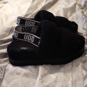 UGG women's OH fluffita size9